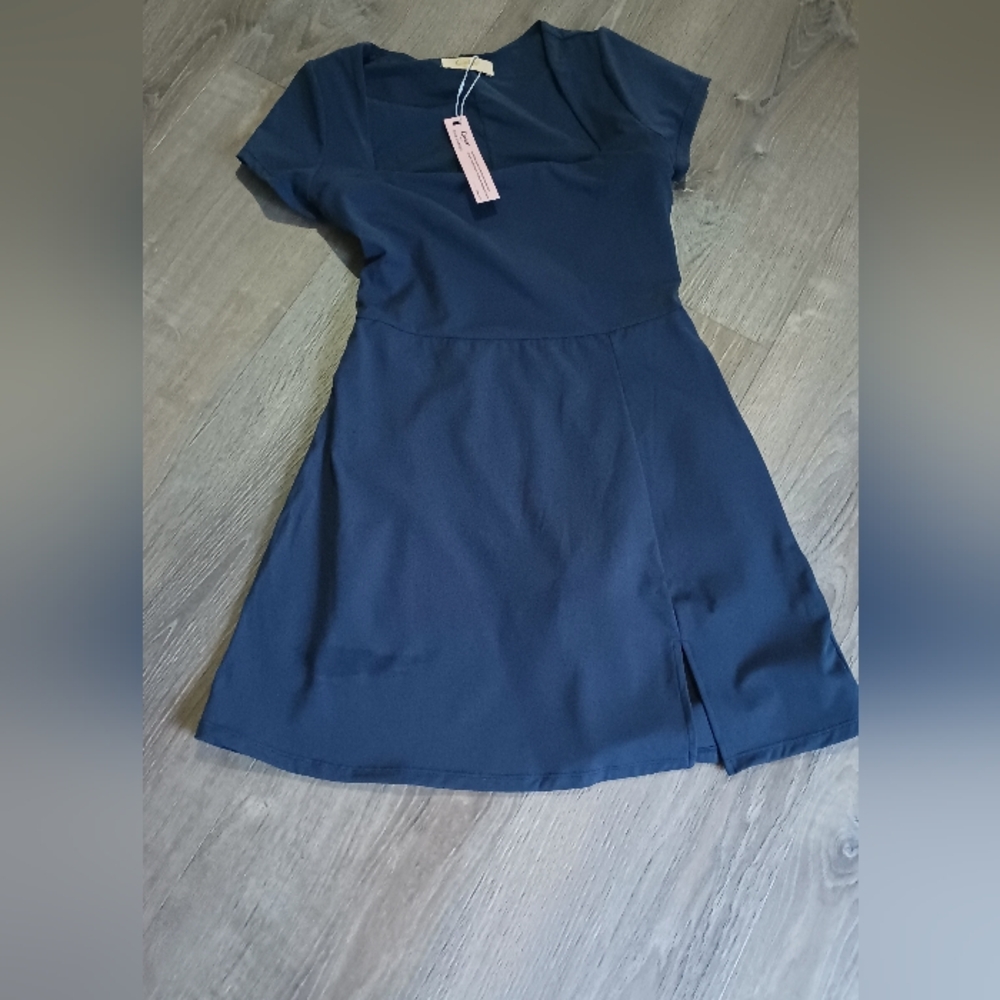 QINSEN Womens Athletic Tennis Dress NWT (Navy) D